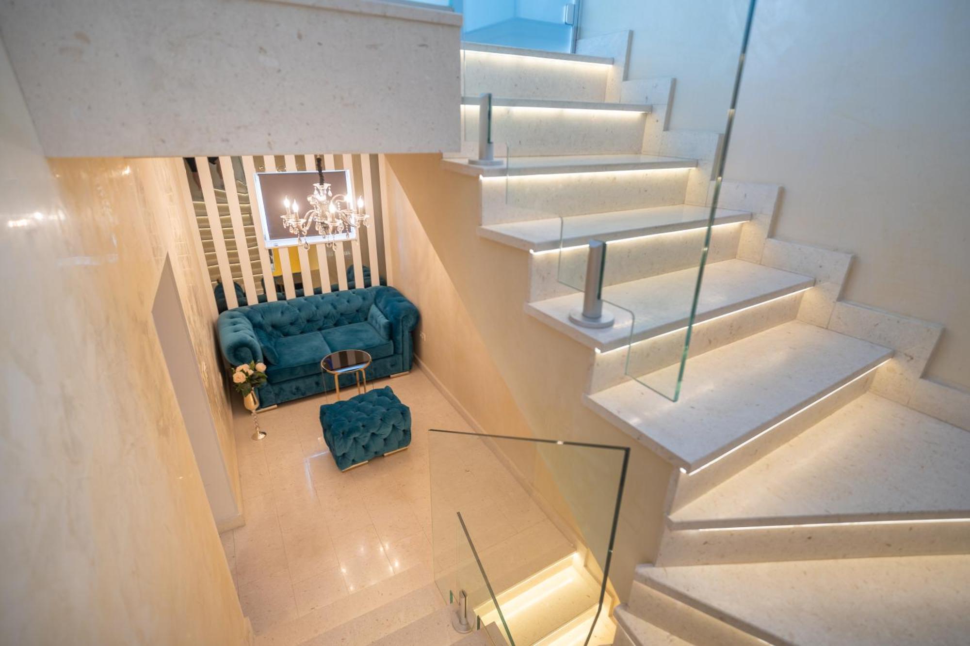 Pensjonat Luxury Lavie 4*